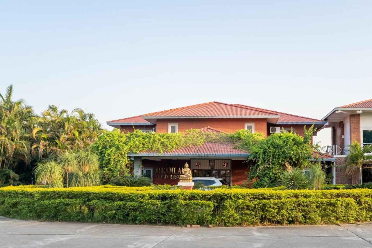 Dreamland Gold Resort & Hotel Bhairāhawā Buitenkant foto