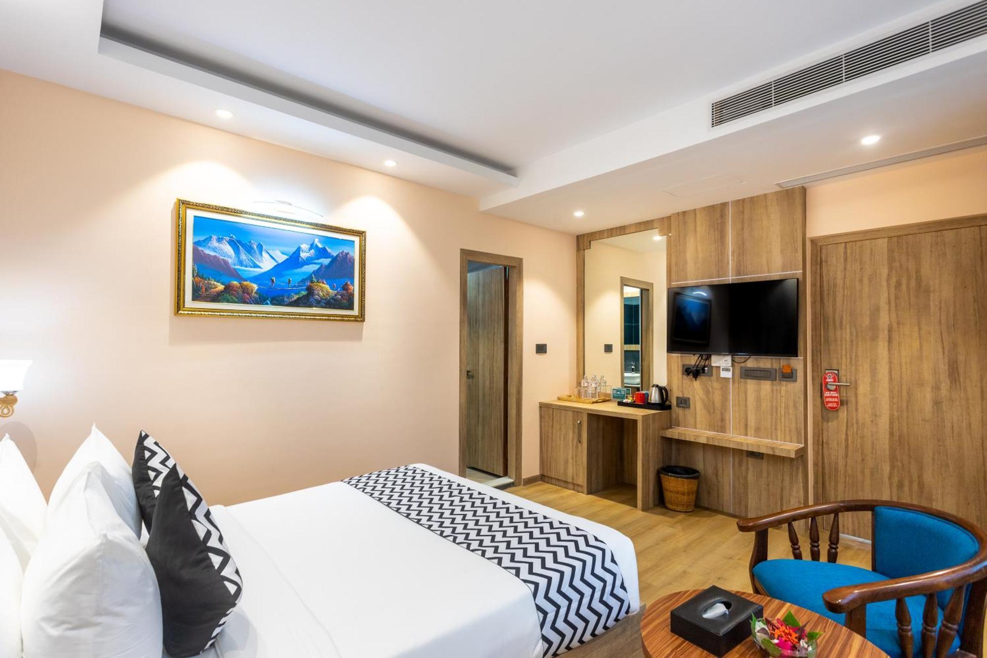 Dreamland Gold Resort & Hotel Bhairāhawā Buitenkant foto