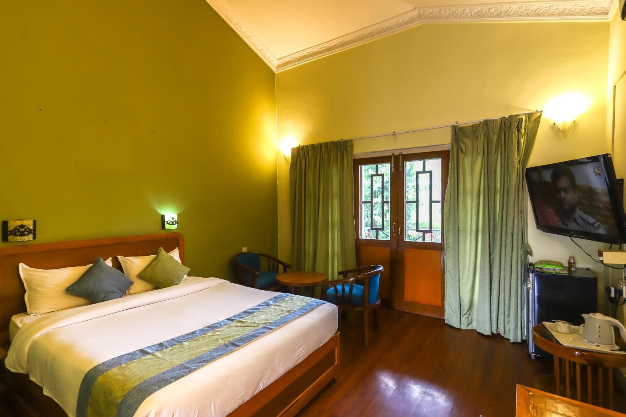 Dreamland Gold Resort & Hotel Bhairāhawā Buitenkant foto