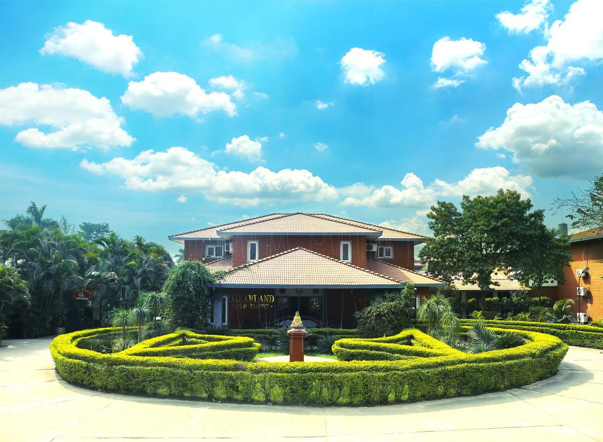 Dreamland Gold Resort & Hotel Bhairāhawā Buitenkant foto